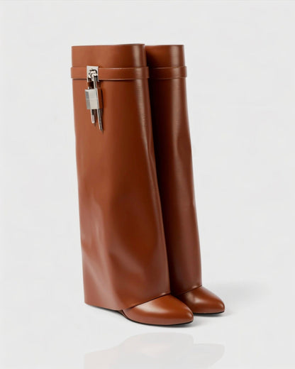 Bottes Lock, Camel